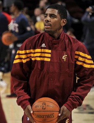 忘了那个他，皇社小将戈罗恰特吉多项数据强于上赛季苏比门迪（忘旧迎新：皇社新星戈罗恰特吉多项数据超越上季苏比门迪）