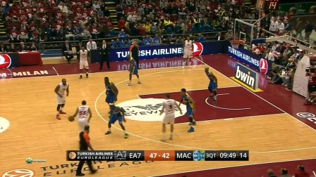 雄鹿vs活塞前瞻：字母哥PK杜伦，康宁汉姆有望成胜负手（雄鹿对阵活塞前瞻：字母哥对位杜伦，康宁汉姆或成决胜因素）