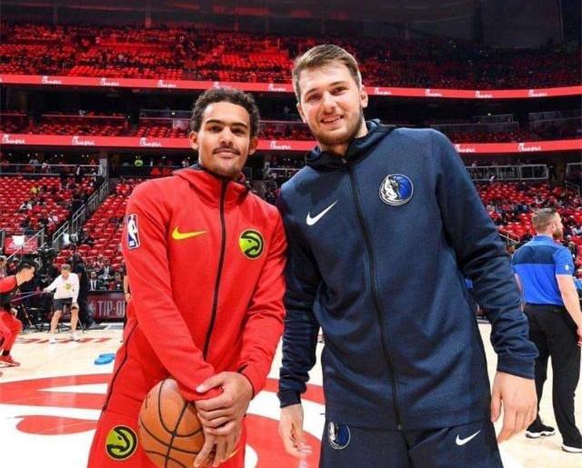 孔蒂：我们的中场只剩洛博特卡和小麦，希望不会再有人受伤（孔蒂：中场仅余洛博特卡与小麦，盼再无伤病）