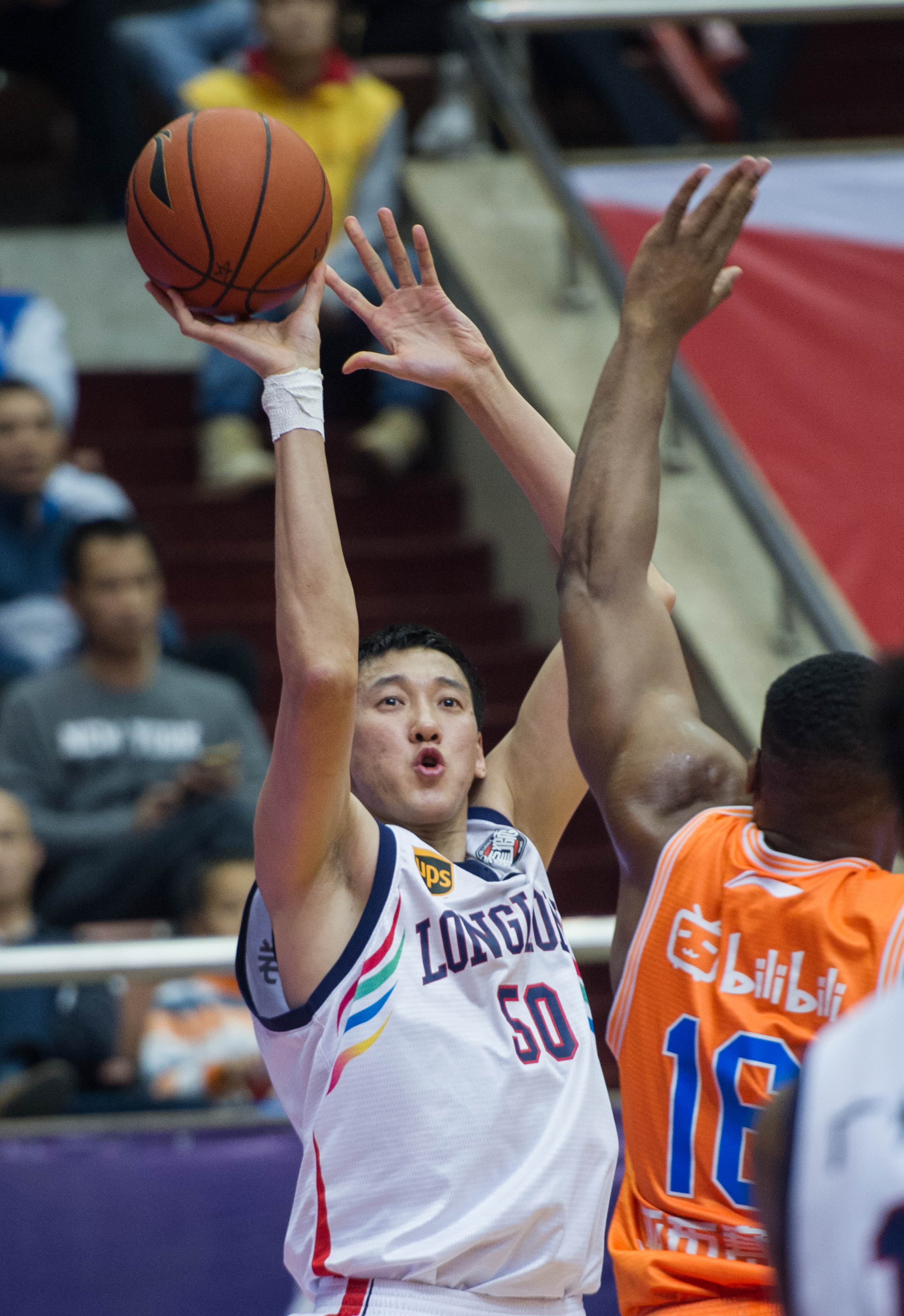 英超-哈兰德传射福登建功 曼城3-1切尔西（英超：哈兰德传射、福登进球，曼城3-1击败切尔西）