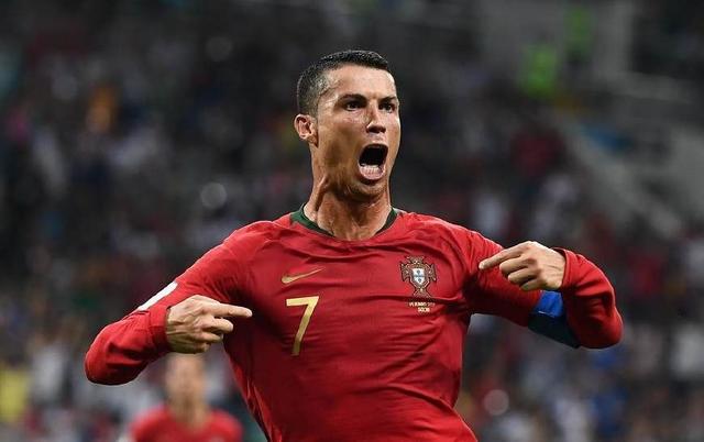 德转评年度最佳阵容：姆巴佩、亚马尔领衔，巴黎3人入选（德转年度最佳阵容出炉：姆巴佩、亚马尔领衔，巴黎三将上榜）