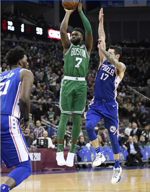 4次超越因扎吉，姆巴佩是欧冠客场戴帽次数最多的球员（姆巴佩4次欧冠客场戴帽，超越因扎吉成历史第一人）