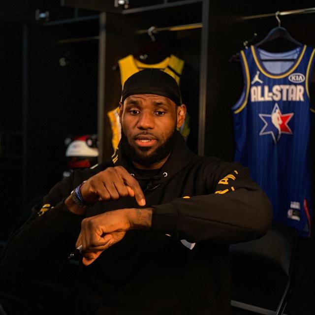 亚冠焦点：布里兰主场死磕江原FC，谁能抢占出线先机？（亚冠重头戏：布里兰主场硬碰江原FC，谁能抢得出线先手？）